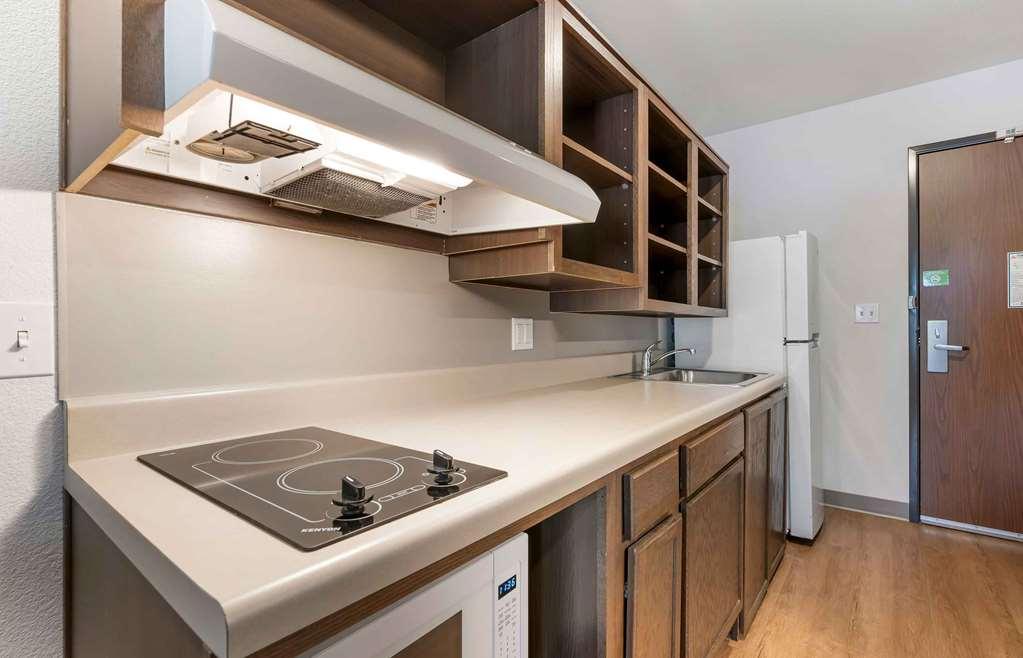 Extended Stay America Suites - Portland - East Fairview Номер фото